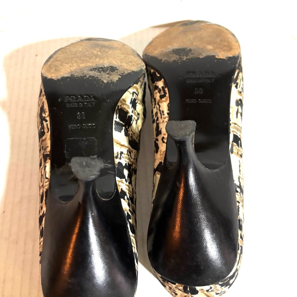 Prada Black and Tan Patterned Heels - Picture 3 of 8
